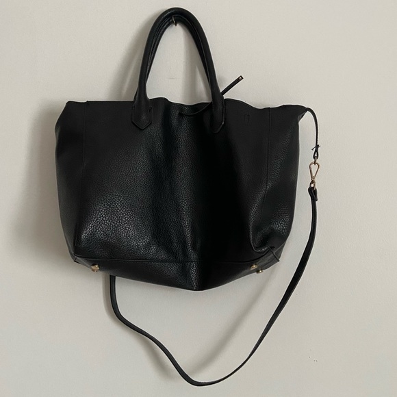 H&M Handbags - {h&m} faux leather tote